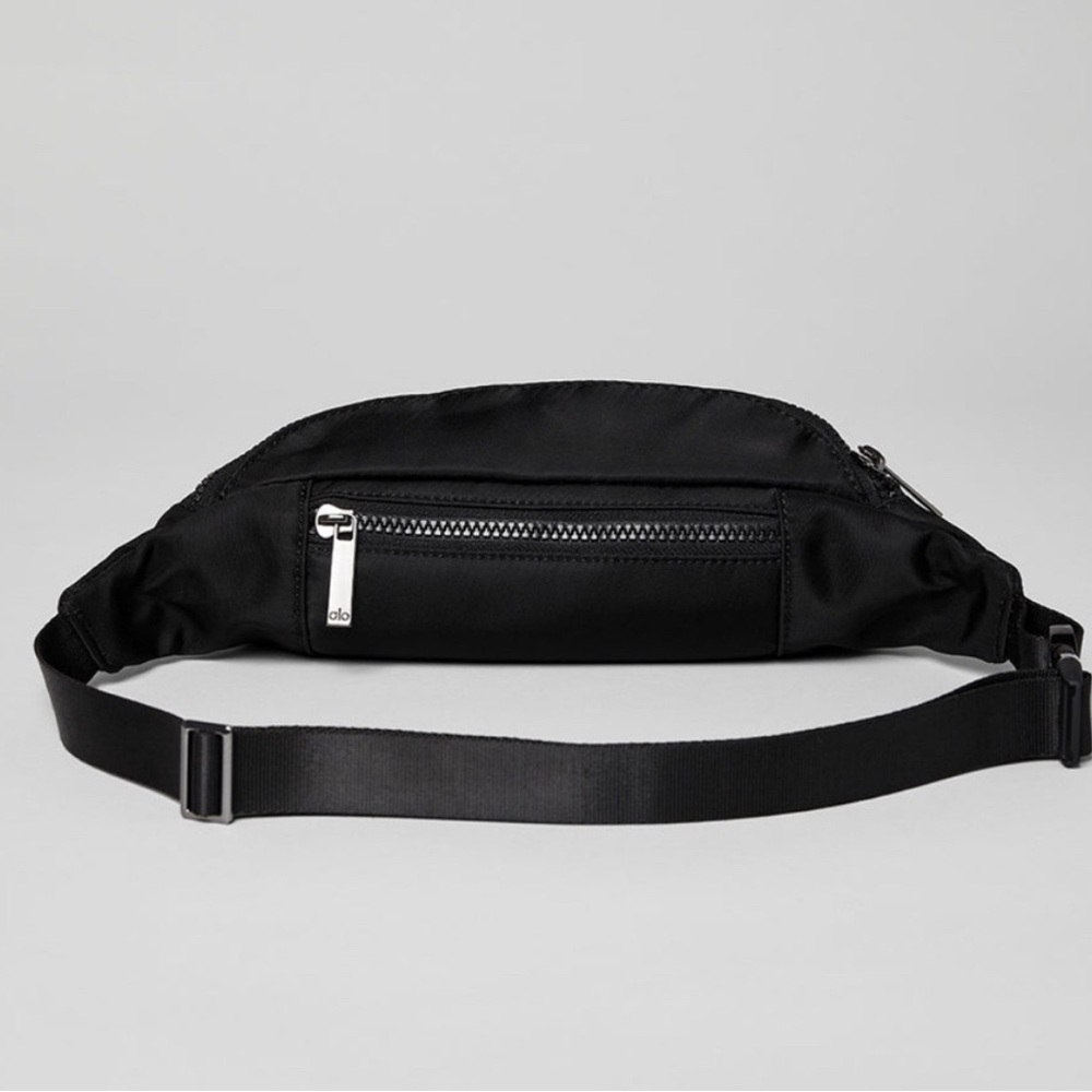 ALO Yoga Black Crossbody Bag - Picture 6 of 7